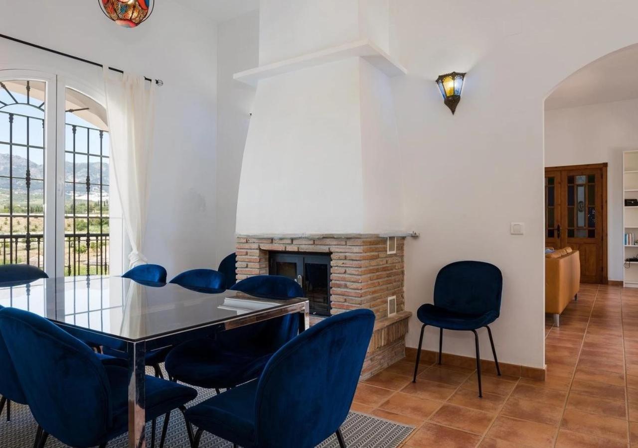 Spacious Villa With Exceptional Views In Malaga Casarabonela Luaran gambar