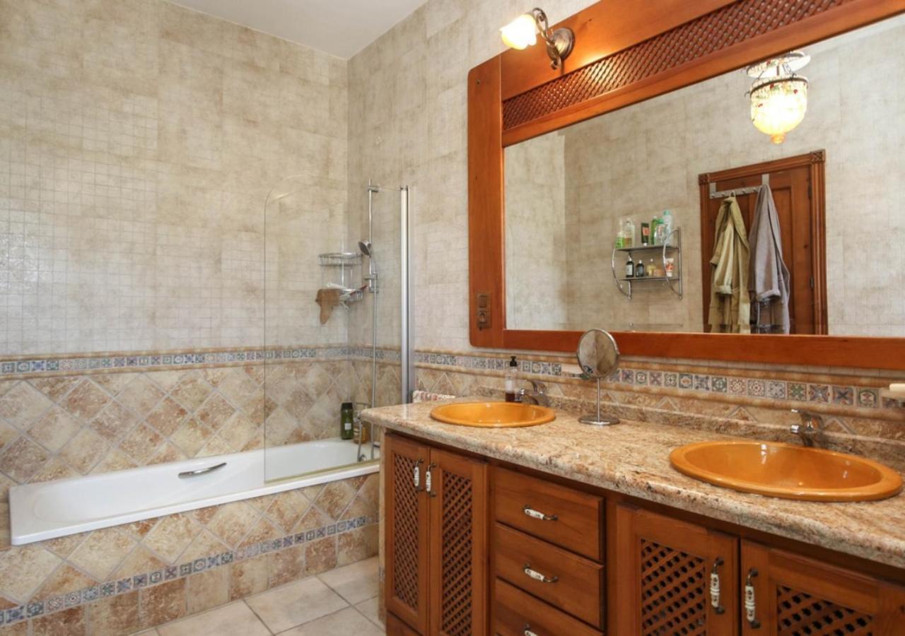 Spacious Villa With Exceptional Views In Malaga Casarabonela Luaran gambar