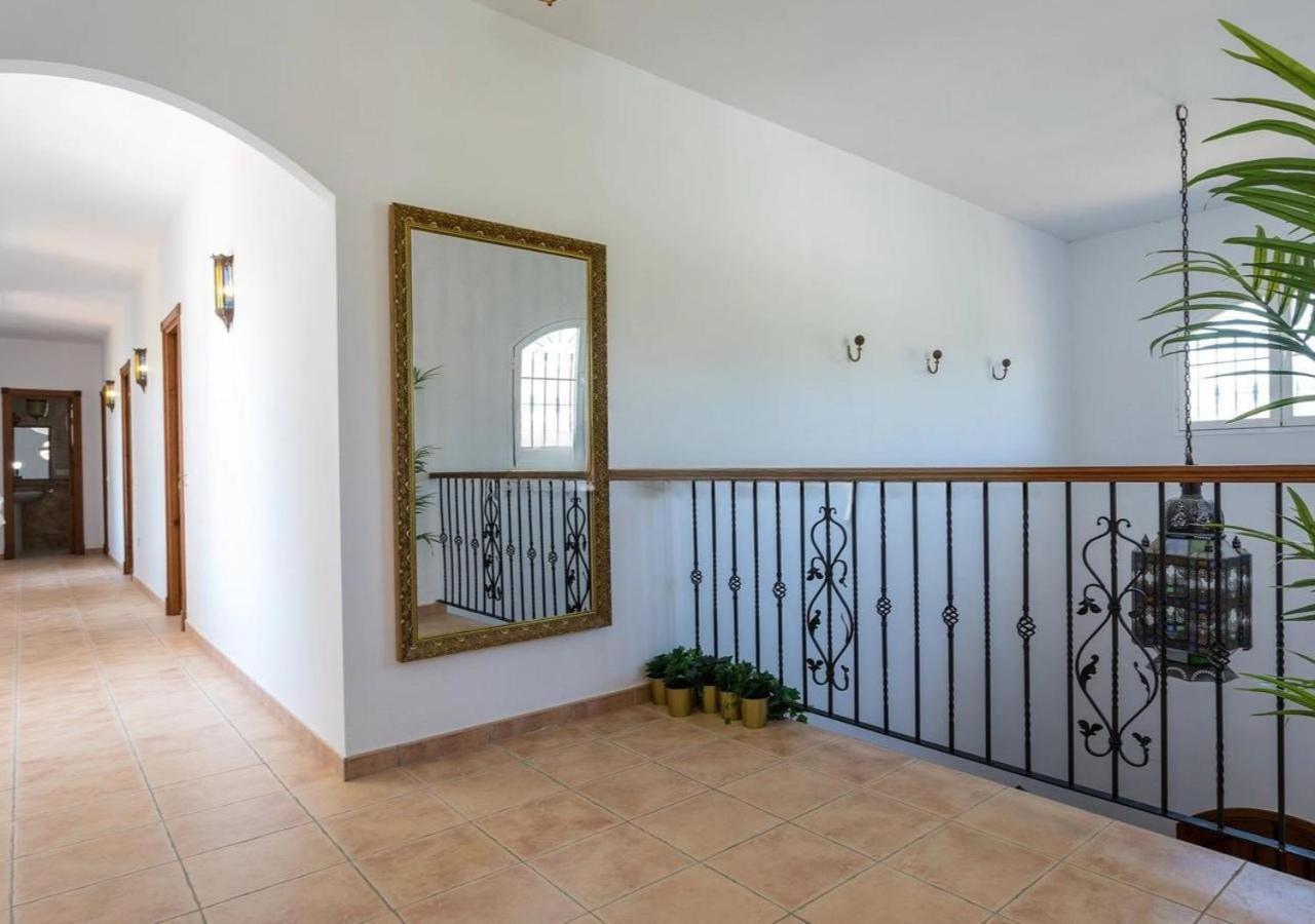 Spacious Villa With Exceptional Views In Malaga Casarabonela Luaran gambar