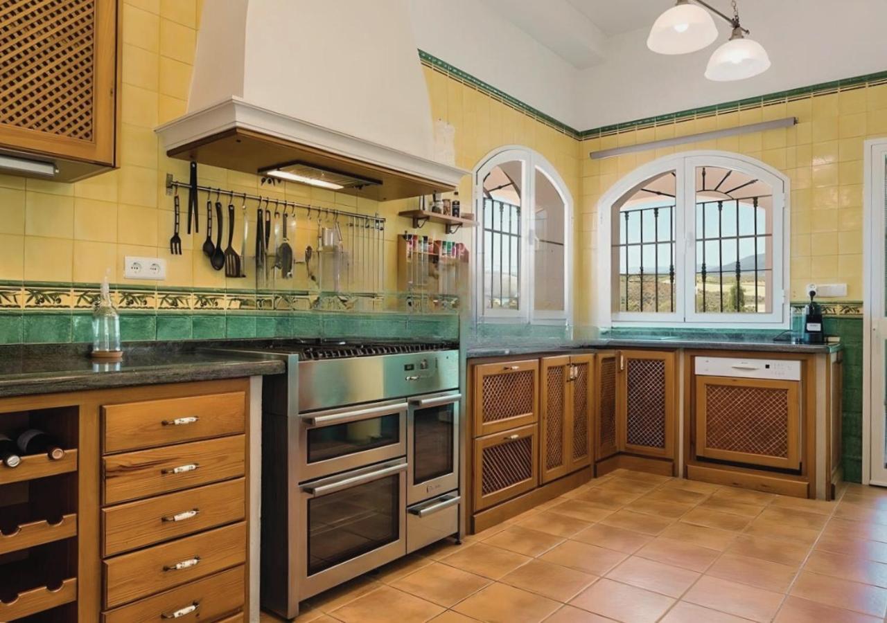 Spacious Villa With Exceptional Views In Malaga Casarabonela Luaran gambar